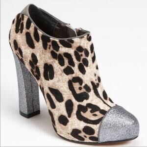 Sam Edelman Felix leopard silver glitter calf hair heeled booties size 7 NWT
